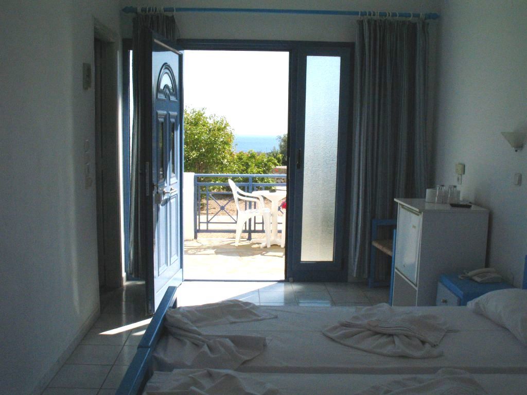 Mykali Hotel Питагорио Екстериор снимка