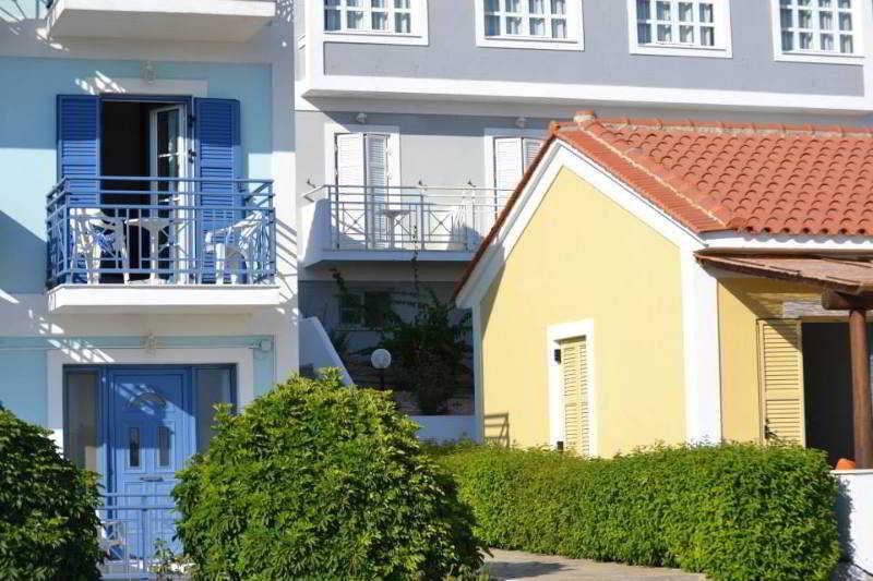 Mykali Hotel Питагорио Екстериор снимка